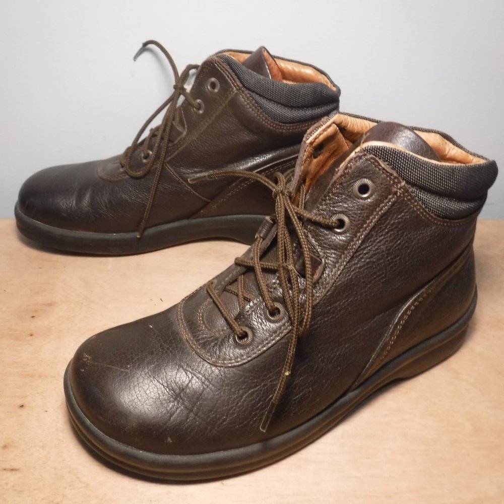 Footprints by Birkenstock Brown Leather Ankle Boots Size 37 / 6 - 6.5
